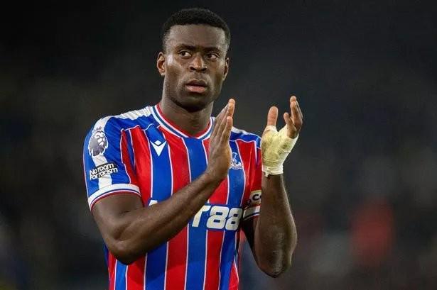 记者:利物浦没打算在冬窗加入格伊争夺战