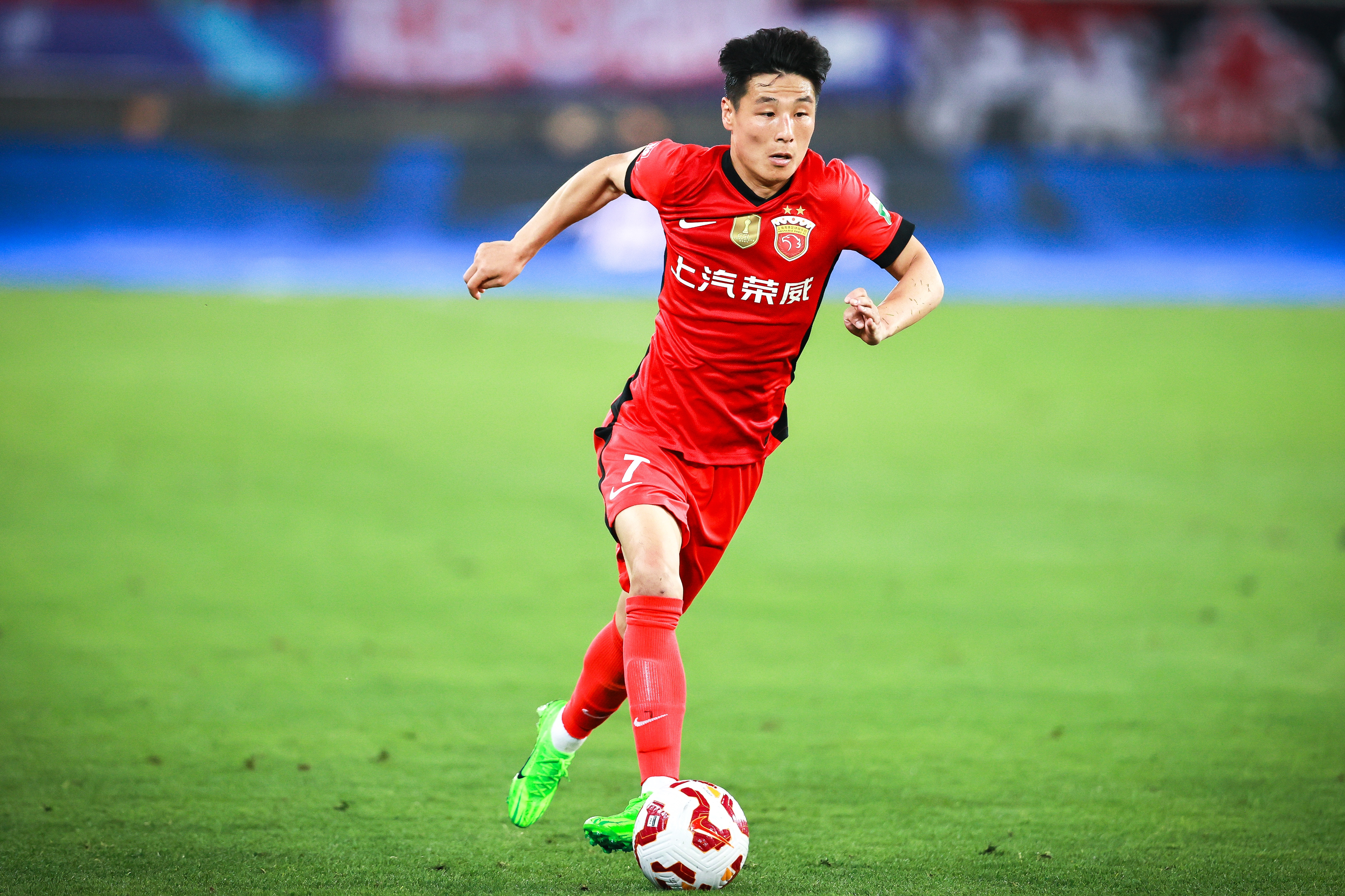 c7娱乐官网-东体:武磊去年6月做了膝盖微骨折手术,欧洲豪门信任的医生主刀